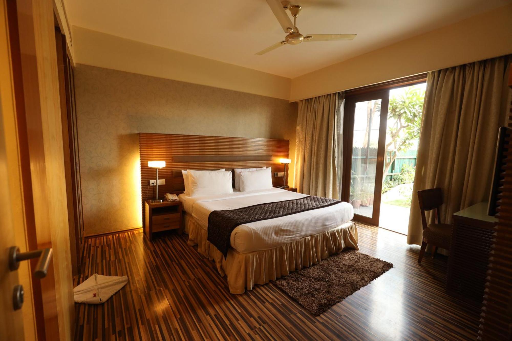St Laurn The Spiritual Resort Shirdi Exterior foto